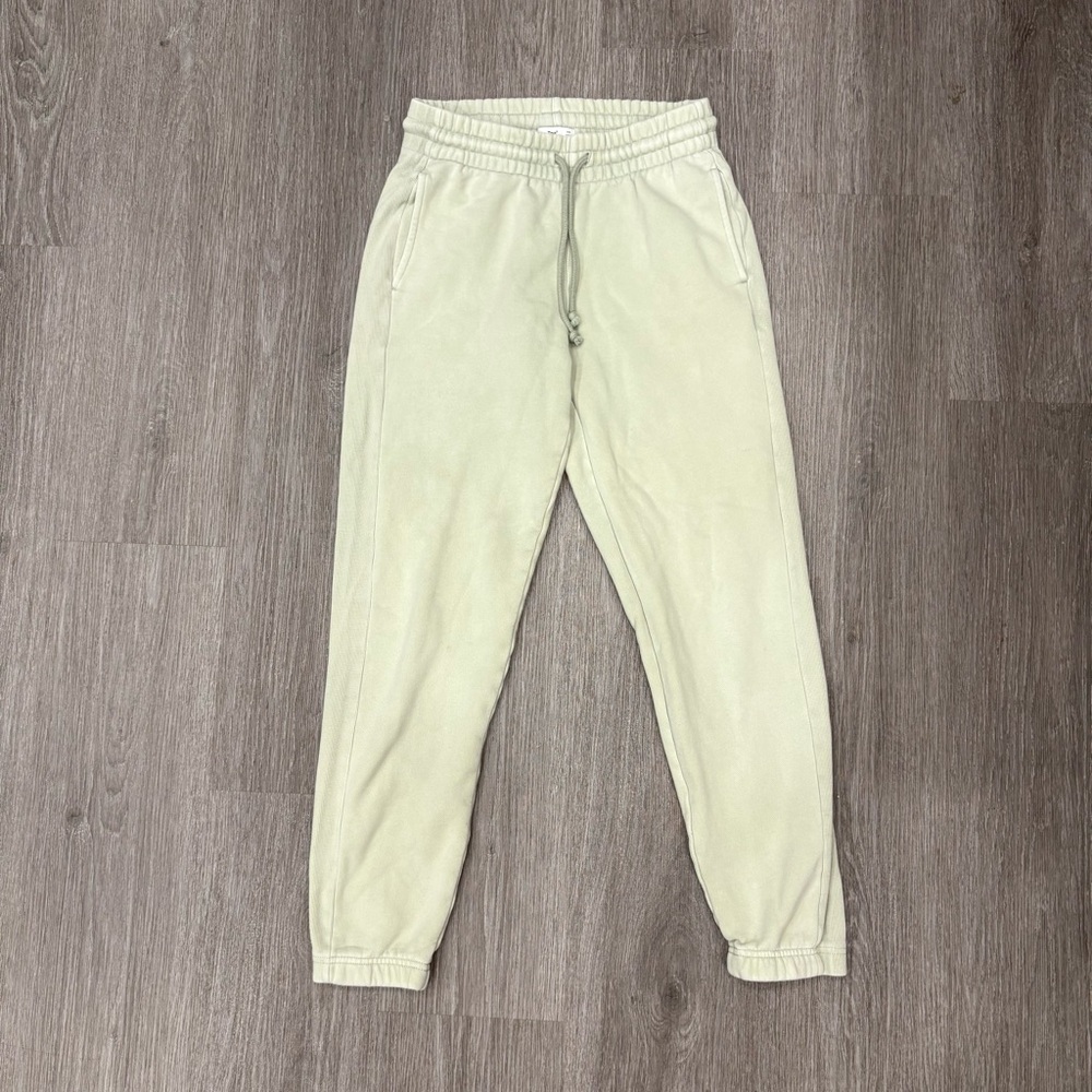 Aritzia TNA Matcha Sweatpants
